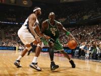 开云体育在线-当太阳照亮里程碑，东契奇闪耀对决北京队之夜