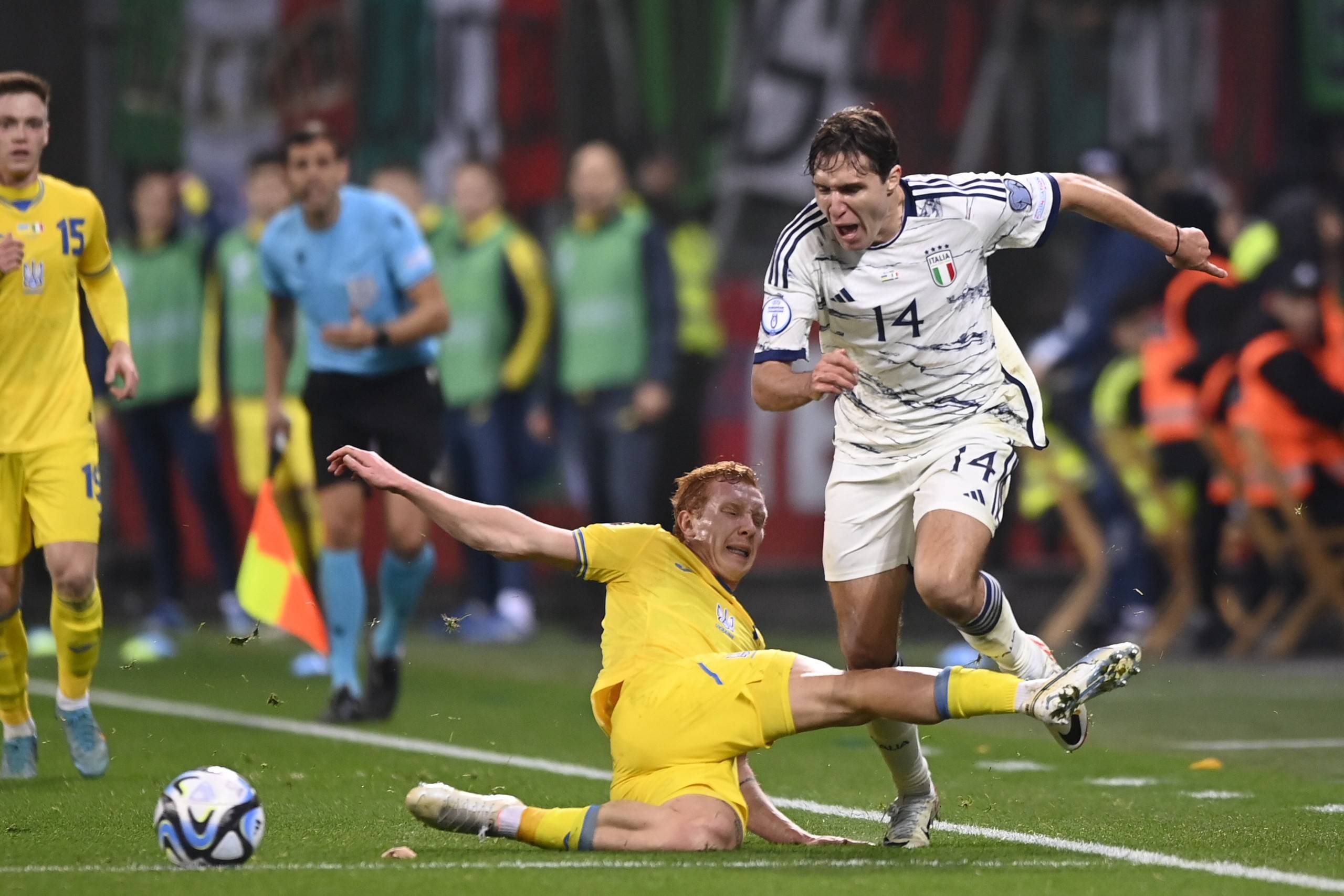 欧洲国家队赛场上的精彩瞬间引发球迷热议的简单介绍