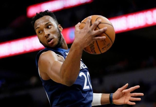 小牛队新秀崭露头角,称霸联盟一战成名的简单介绍 小牛队新秀崭露头角,称霸联盟一战成名的简单介绍