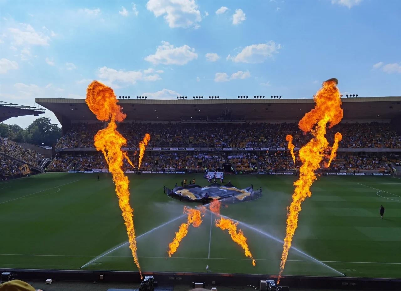 关于富勒姆客场逆转狼队,壮志凌云的信息 关于富勒姆客场逆转狼队,壮志凌云的信息