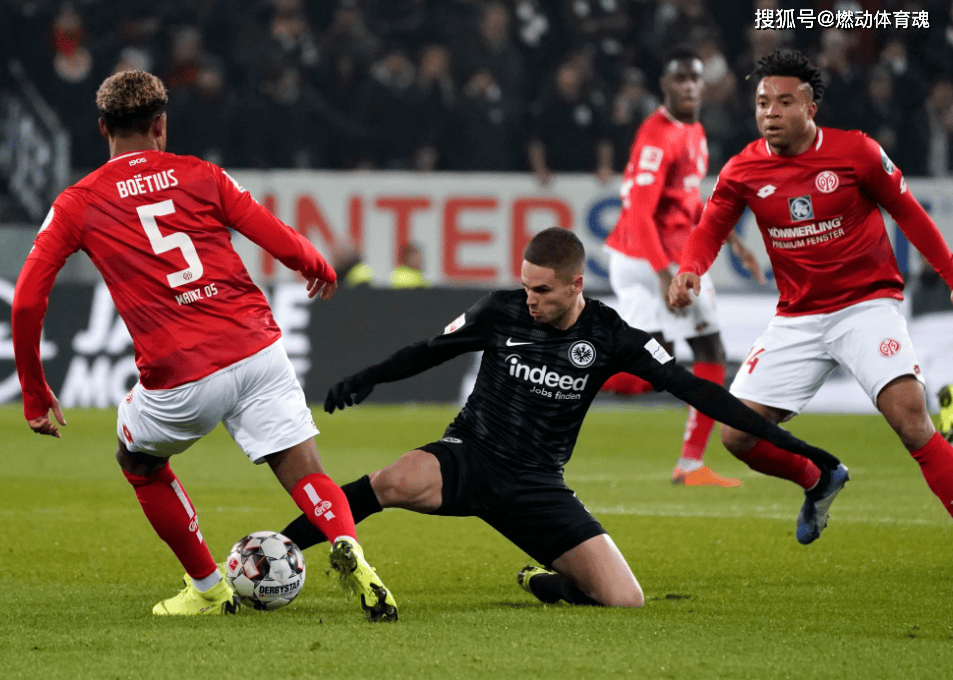 门兴格拉德巴赫主场大胜,强势看齐的简单介绍 门兴格拉德巴赫主场大胜,强势看齐的简单介绍