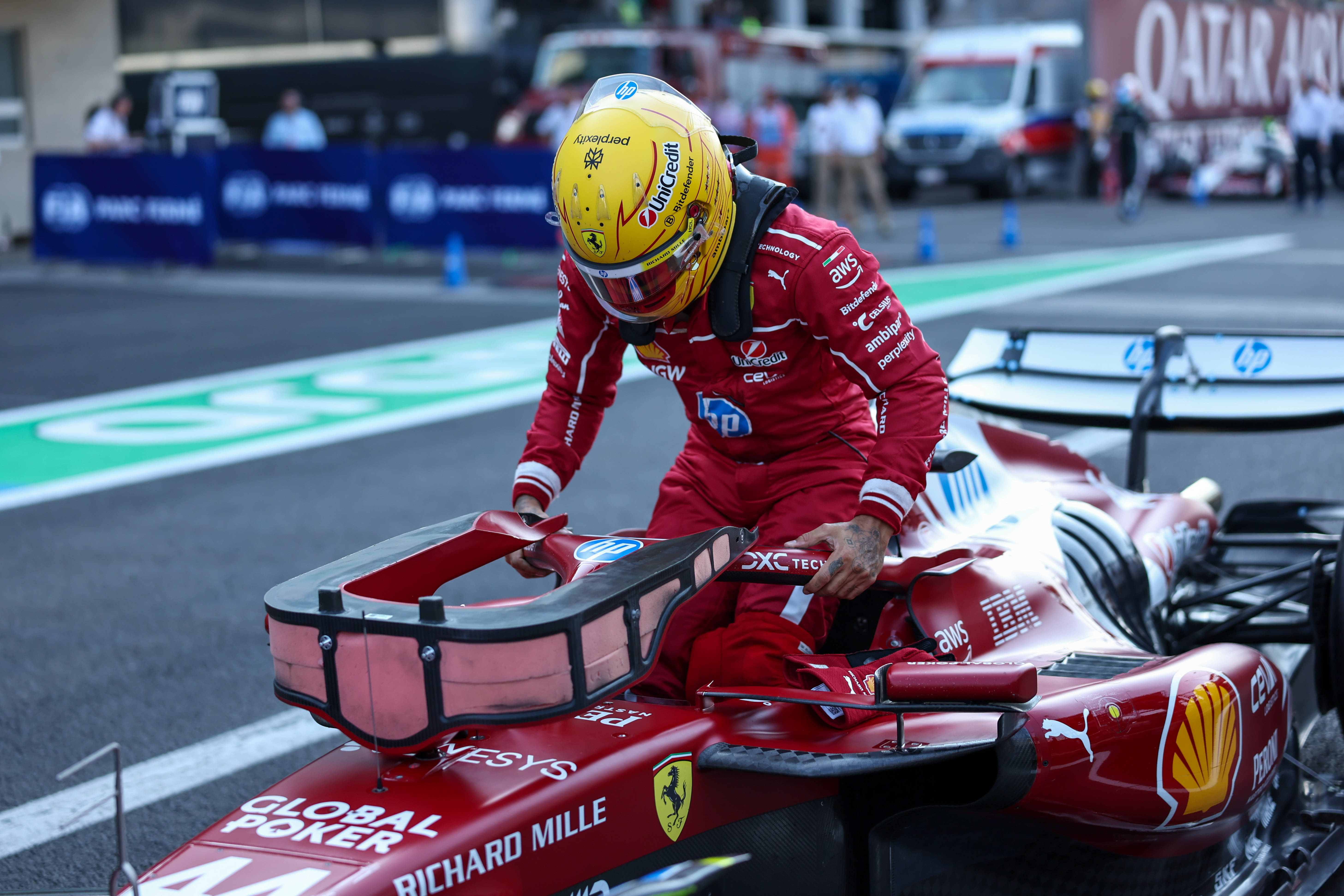 关于雷诺车队横扫法拉利,佩雷兹点燃赛场的信息 关于雷诺车队横扫法拉利,佩雷兹点燃赛场的信息