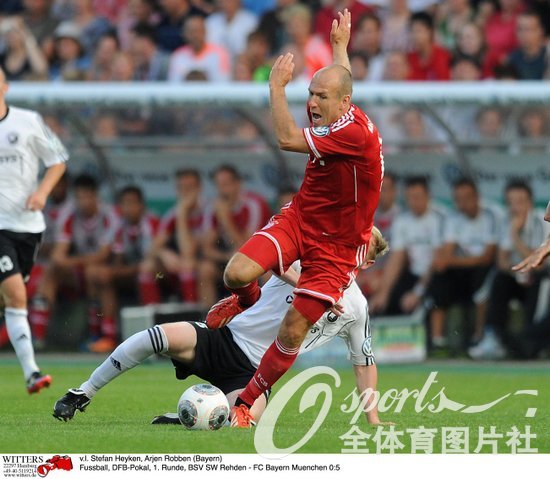 关于墨西哥绝杀切尔西,罗本完成帽子戏法的信息 关于墨西哥绝杀切尔西,罗本完成帽子戏法的信息