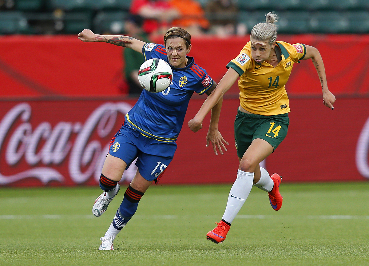 欧洲联赛的激烈对决让球迷欲罢不能的简单介绍 欧洲联赛的激烈对决让球迷欲罢不能的简单介绍