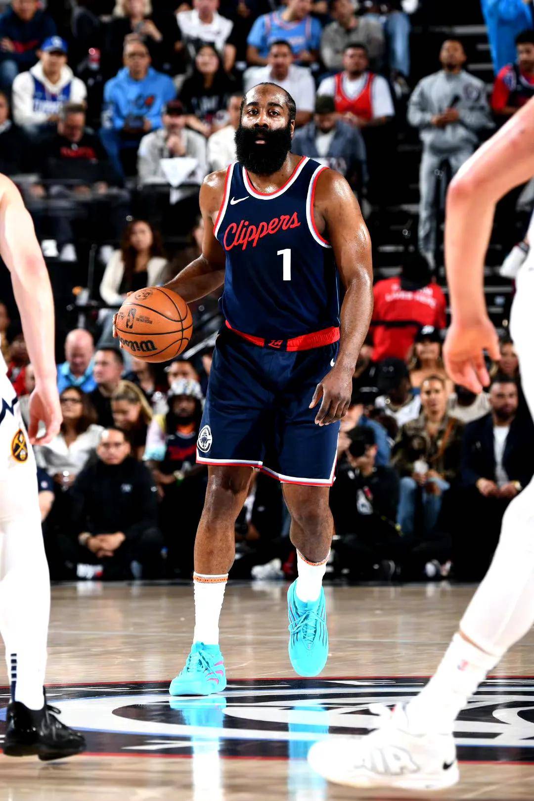 关于新疆队轻取快船,西亚卡姆点燃赛场的信息 关于新疆队轻取快船,西亚卡姆点燃赛场的信息