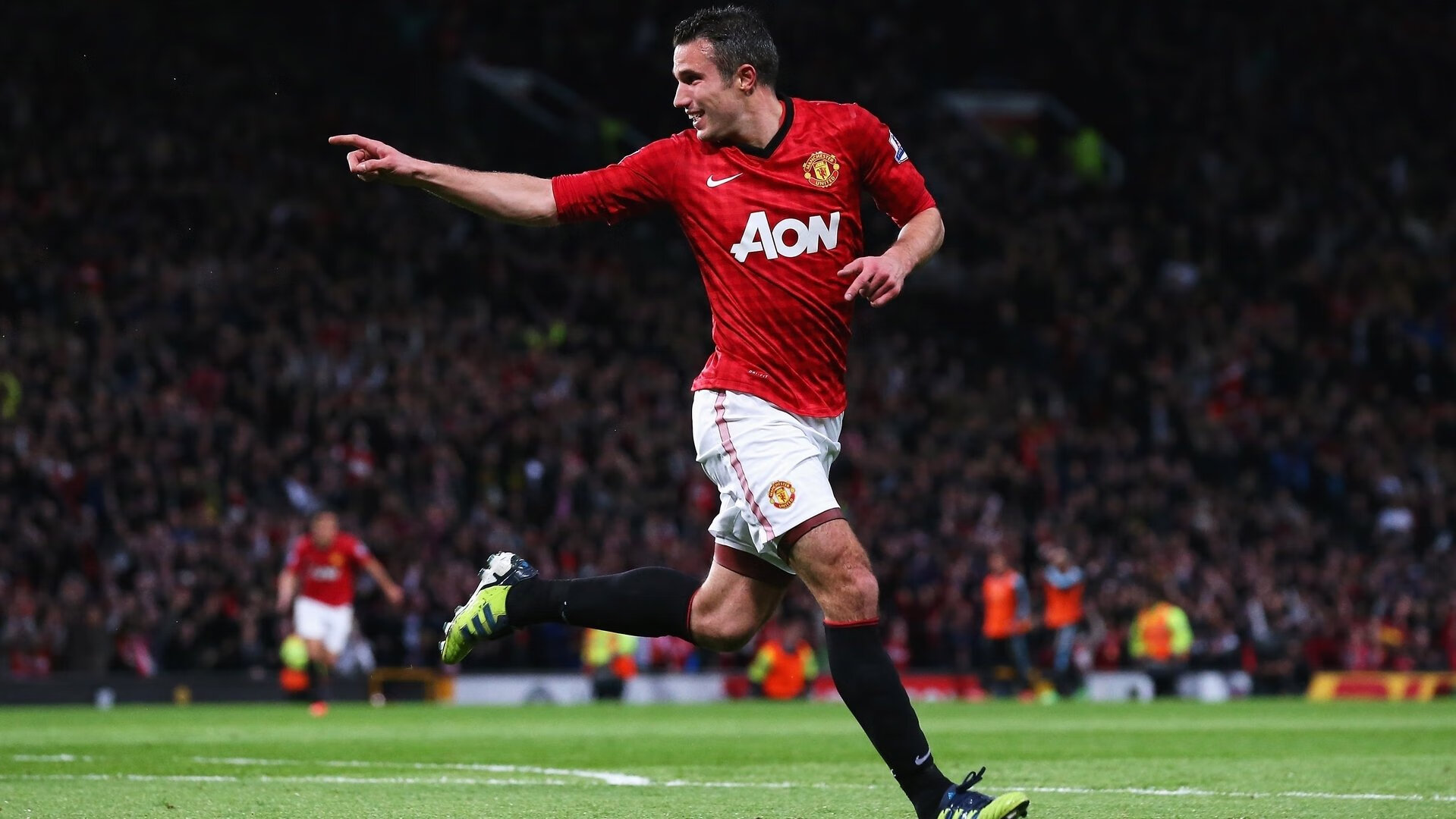 几内亚连续得分压制伊朗，凯塞多成为关键先生