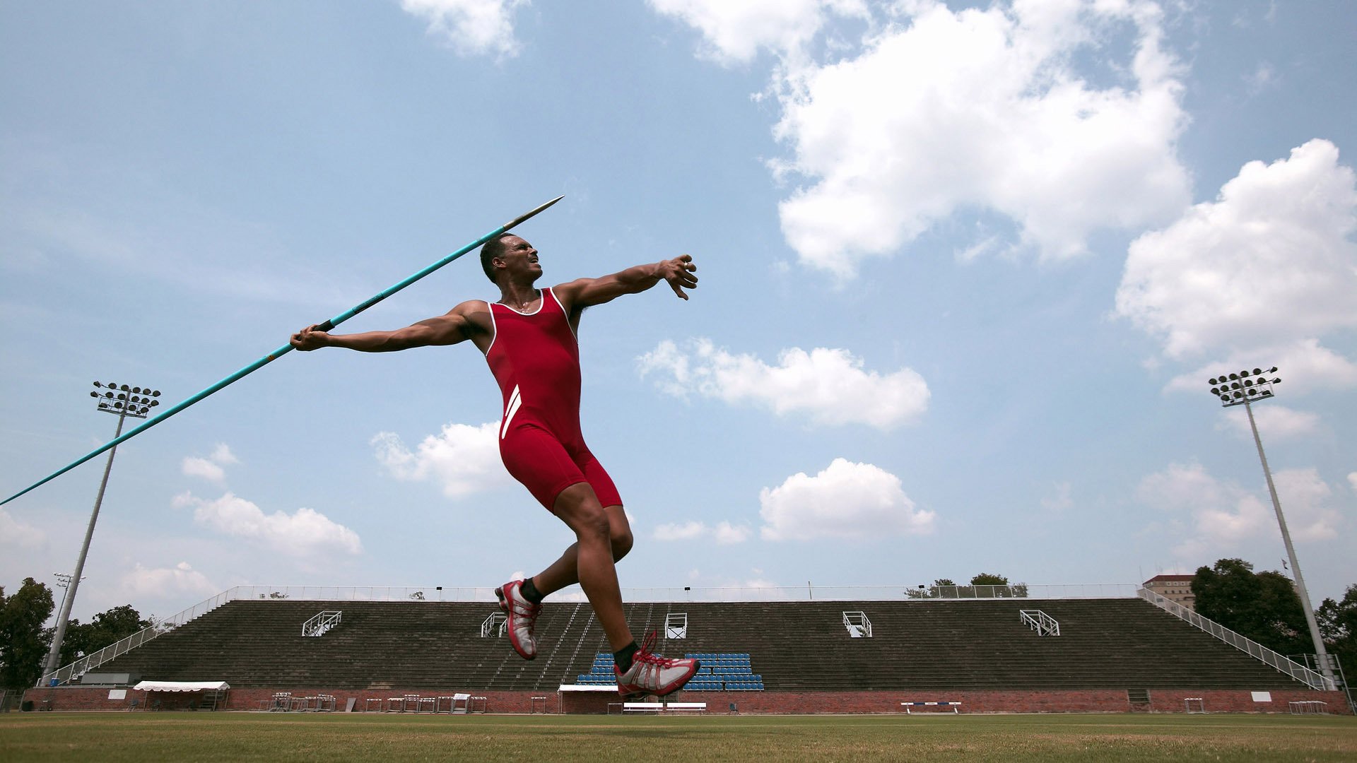 若日尼奥，节奏大师的智慧，巴拉圭硬仗中击败曼城的启示